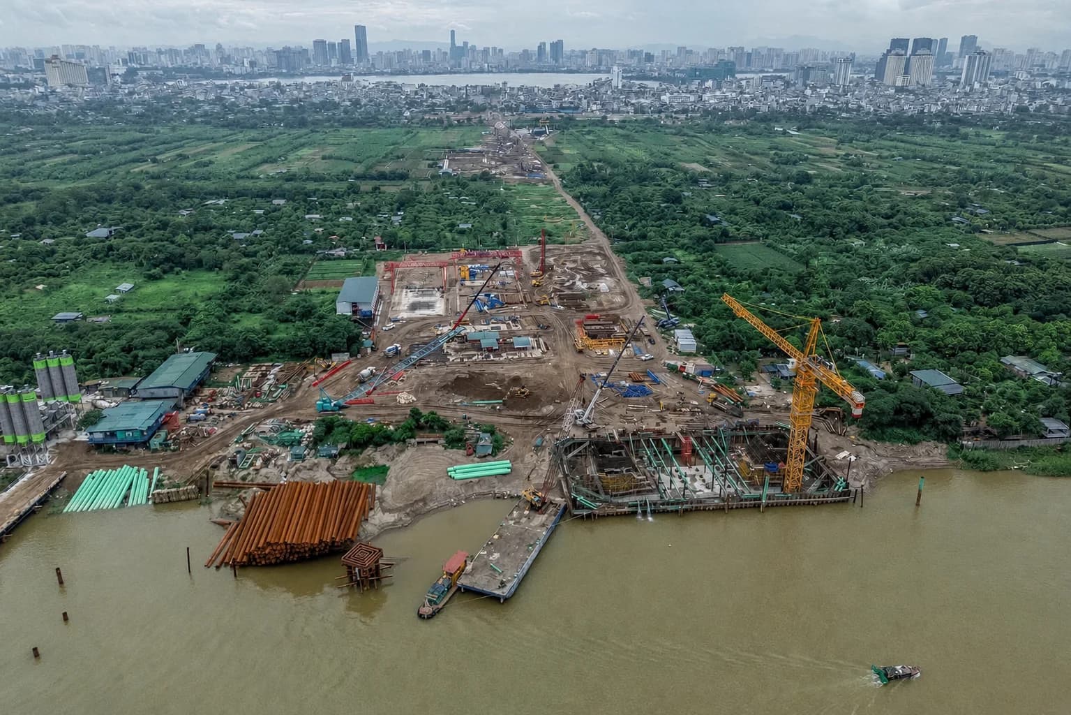 Cập nhật tiến độ Cầu Tứ Liên mới nhất 2026: Đòn bẩy hạ tầng cho Vinhomes Global Gate và các dự án Masterise Homes